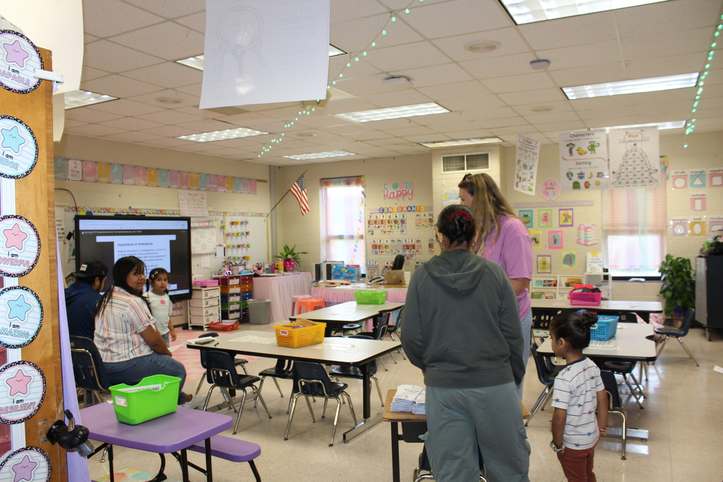 Omega Elementary School Title1/Open House night with teachers and parents.