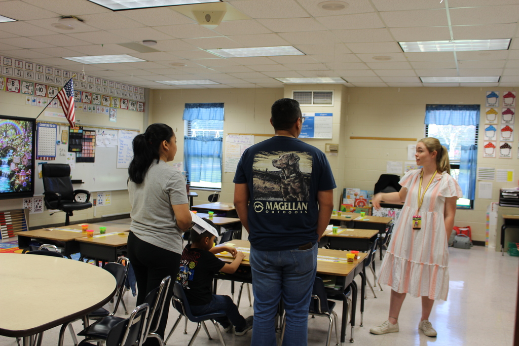 Omega Elementary School Title1/Open House night with teachers and parents.