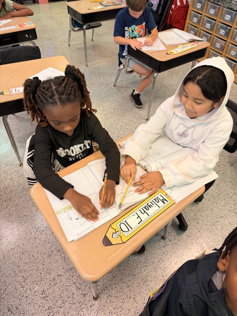 Mrs. Fraser’s second grade class had a wonderful time learning how to brainstorm ideas for their imaginative narratives! Students shared creative thoughts, discussed exciting story possibilities, and began planning their very own adventures. We can’t wait to see their imaginations come to life! 📝💙