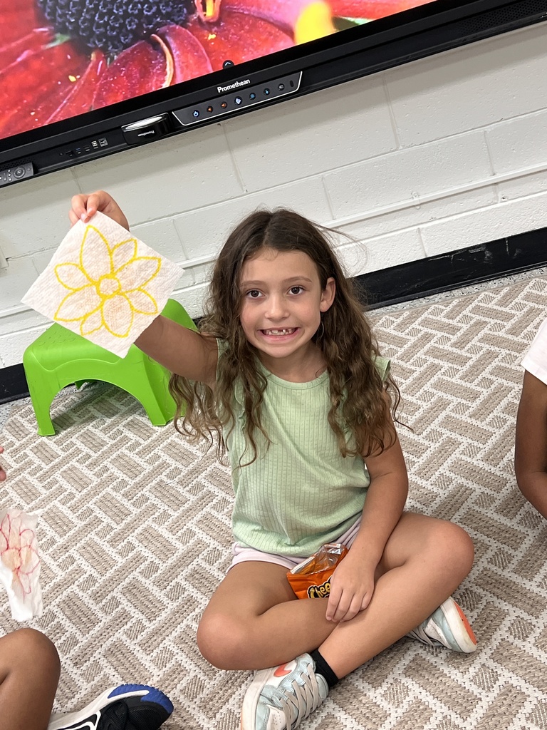 Buzzing into science! 🐝 Mrs. Onyeri’s GATE resource 2nd graders became "bees" today to learn exactly how pollination works. By visualizing how pollen moves from flower to flower, students discovered just how important these pollinators are! Things got a little messy, a little cheesy, and a lot of fun! 💙 #wearejtr #4theT