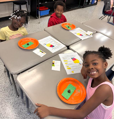 It was a FUN FRIDAY in Mrs. Smith’s 2nd Grade classroom! Today, students had a blast reviewing text features and Georgia’s 5 Regions! To bring our learning to life, students created their very own Appalachian Plateau models! 🏔️ They used Graham Crackers to represent the land, green icing for the grass and trees, and Rolos to represent the plateau.Our 2nd graders had so much fun learning, creating, and showing what they know! 💚📖🍫