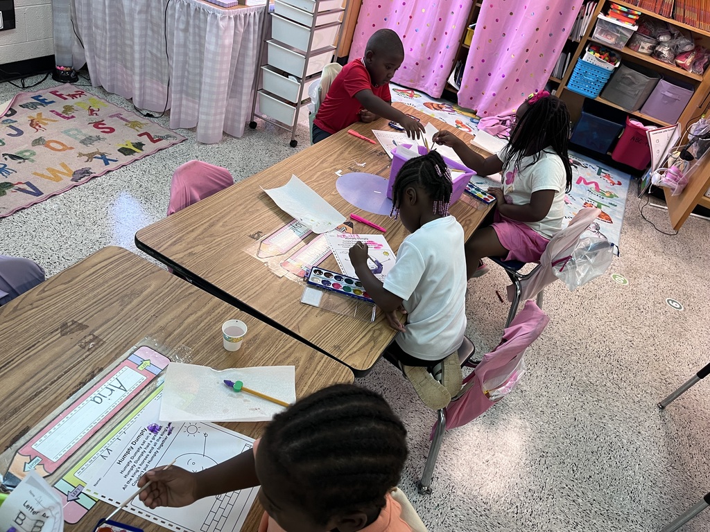 Mrs. Webster’s class found rhyming words in Humpty Dumpty then had a great time painting the picture with watercolors for our rhyming book