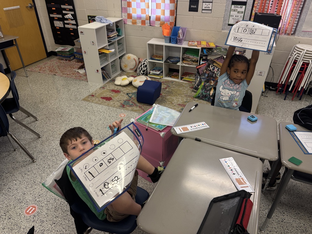 Ms. Leveretts class has been working hard on the FLOSS rule! We know that in a one syllable word, if f,l,s, or z is at the end after a short vowel, we need to double it!!