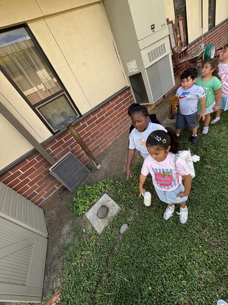 Mrs. Cromer’s class has been busy learning and having fun! 🌿🔍 In math, we went on a nature hunt to practice our vocabulary words above and below and played shape hide-and-seek. In science, we are learning about different materials, so we got creative and made our own animals out of clay! We love learning through hands-on activities! 💚