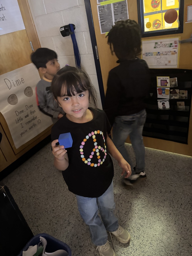 Mrs. Cromer’s class has been busy learning and having fun! 🌿🔍 In math, we went on a nature hunt to practice our vocabulary words above and below and played shape hide-and-seek. In science, we are learning about different materials, so we got creative and made our own animals out of clay! We love learning through hands-on activities! 💚