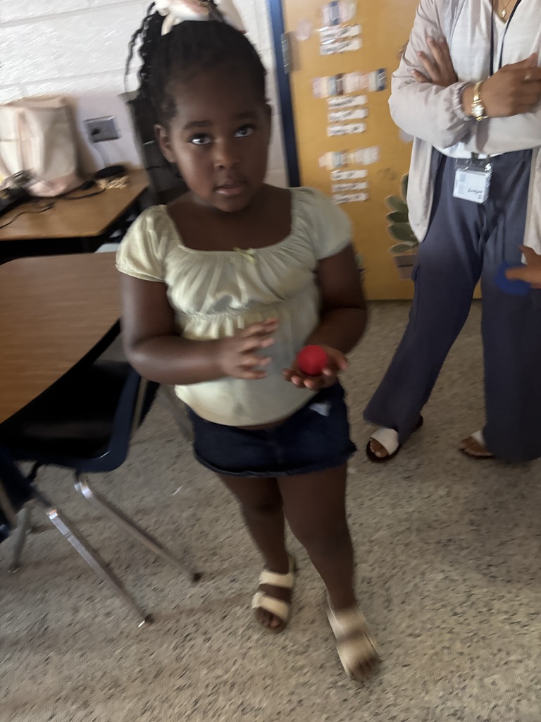Mrs. Cromer’s class has been busy learning and having fun! 🌿🔍 In math, we went on a nature hunt to practice our vocabulary words above and below and played shape hide-and-seek. In science, we are learning about different materials, so we got creative and made our own animals out of clay! We love learning through hands-on activities! 💚
