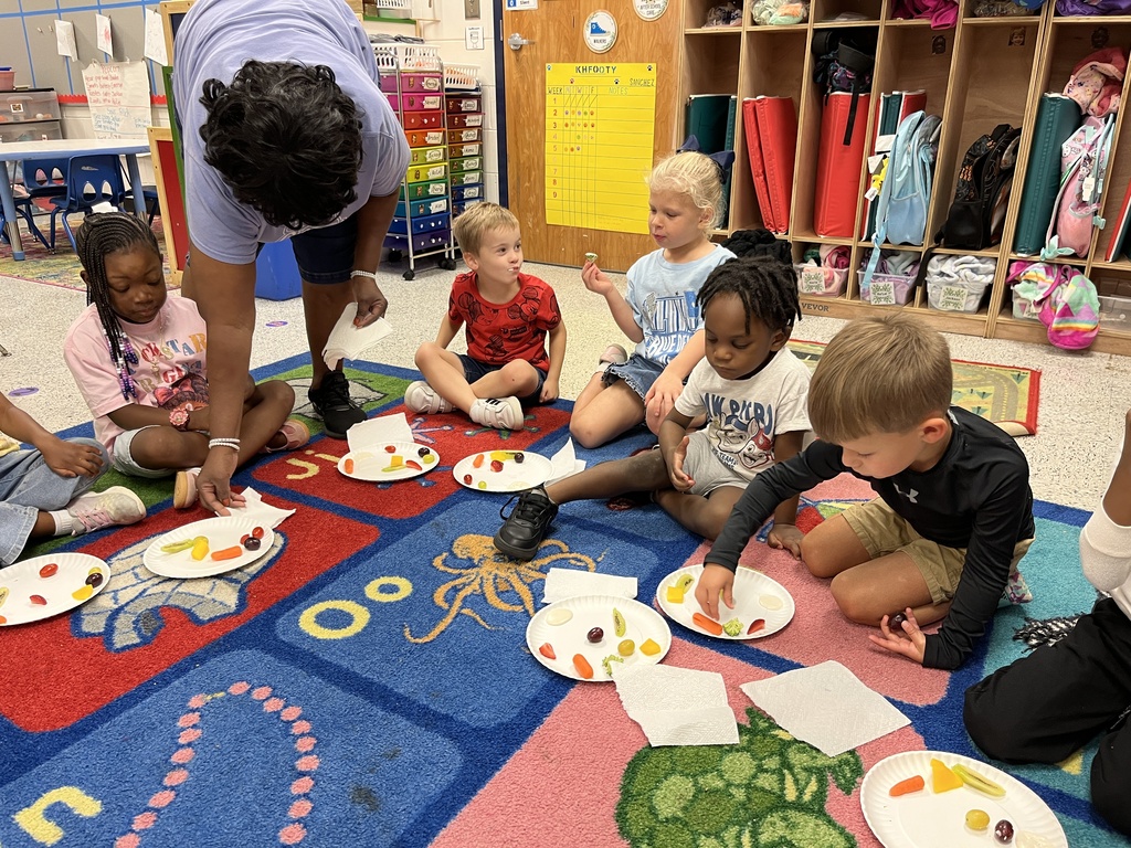 This week, Ms. Elisa and Ms. McCall's Pre-K class learned about making healthy choices, including eating nutritious foods and practicing good hygiene. 🥦🧼 Today, they enjoyed some “healthy popsicles” and held a taste test featuring sweet tomatoes, broccoli, carrots, strawberries, purple grapes, cotton candy grapes, kiwi, and mango. 🍓🥕🥝🥭 Afterward, they recorded which foods they liked. When the children tasted the cotton candy grapes, one said, “You tricked us! These taste like cotton candy, but there’s no cotton candy inside!” 🍇 That fun surprise explains some of their silly faces! 😄 #wearejtr #4theT