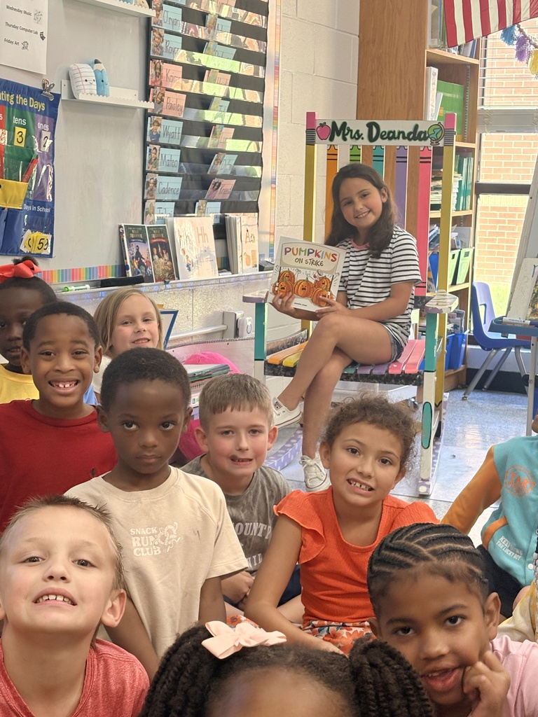 Mrs. Deanda's first grade mystery reader!