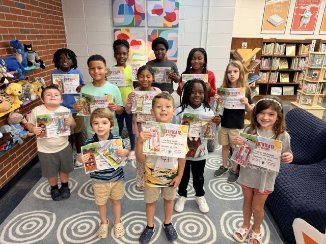 🎉📚 Congratulations to our September Readers of the Month! 📚🎉  These amazing students have worked hard, read lots of books and discovered exciting new stories. We are so proud of you! Keep reading, learning and having fun! 🌟👏  #4theT #ReadersOfTheMonth #ReadingIsFun