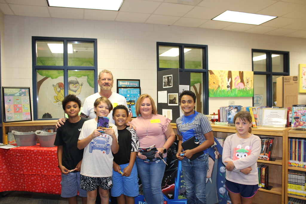 Omega Elementary School Goodies with Grands during book fair.
