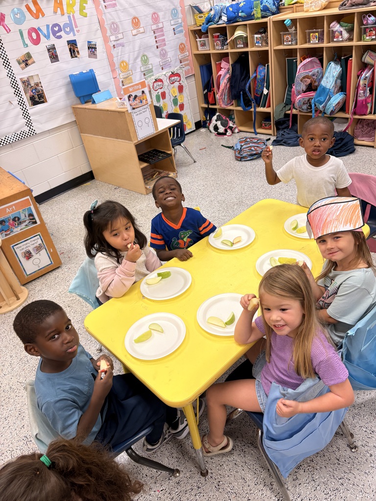 🍎 To finish up their week learning all about apples, Mrs. Gowdy & Ms. Griffin’s Pre-K class tasted different kinds of apples and voted for their favorite! They ended their apple fun with a sweet treat—apple doughnuts and apple juice! 🍩🧃🍏 Such a fun and yummy way to wrap up apple week! ❤️ #wearejtr #4theT