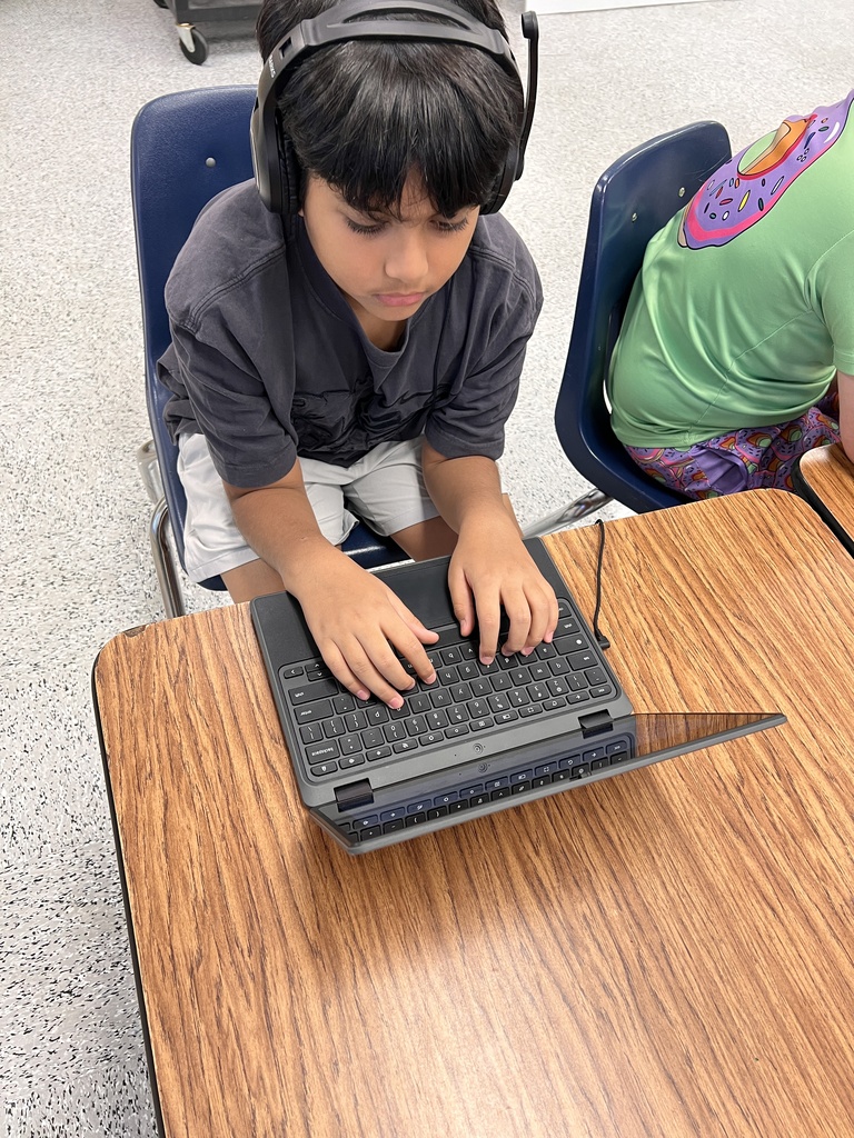 Learning can look and sound different! 5th graders in Mrs. Onyeri's class are learning through multiple modes today! Students are listening to a podcast (auditory mode), reading questions (visual/written mode), and writing their responses (written mode). They’re learning that information can be presented and understood in different ways and practicing how to gather information across those modes. Different modes. Meaningful learning! 💙 #wearejtr #4theT