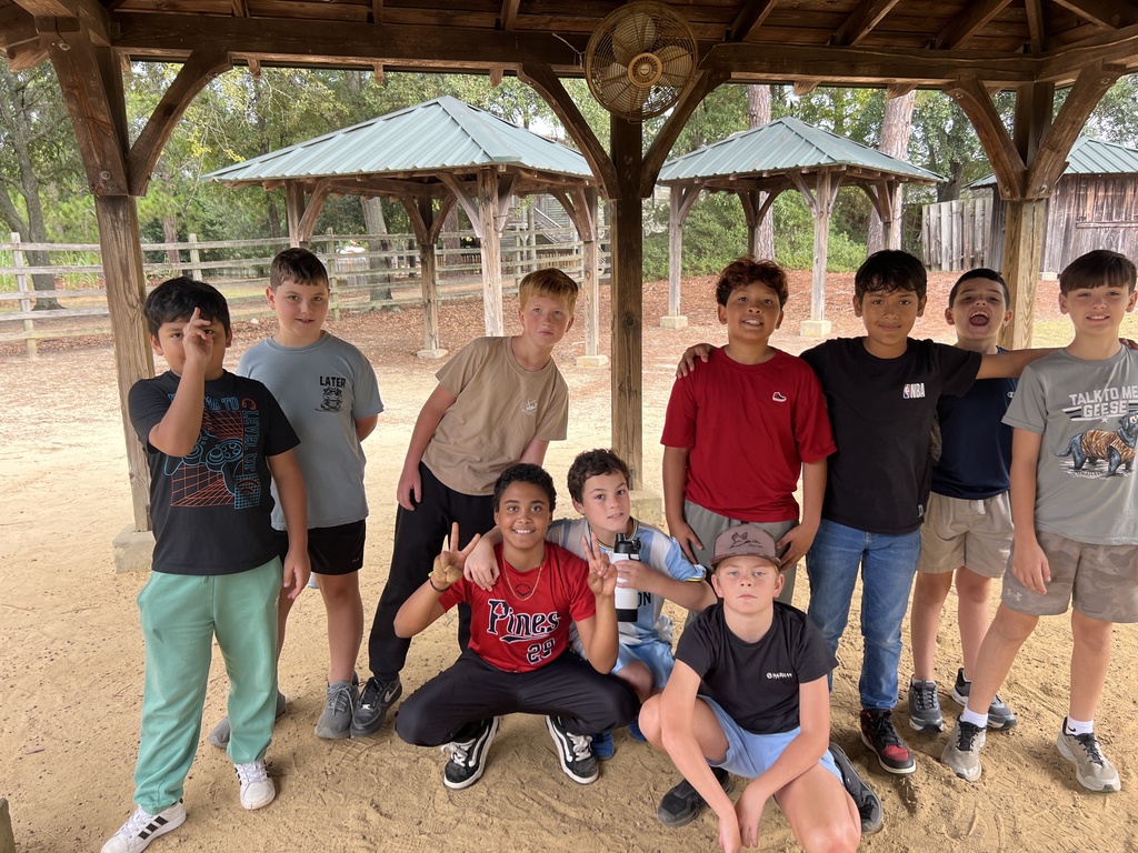 Omega Elementary 5th grade students at Destination Ag.