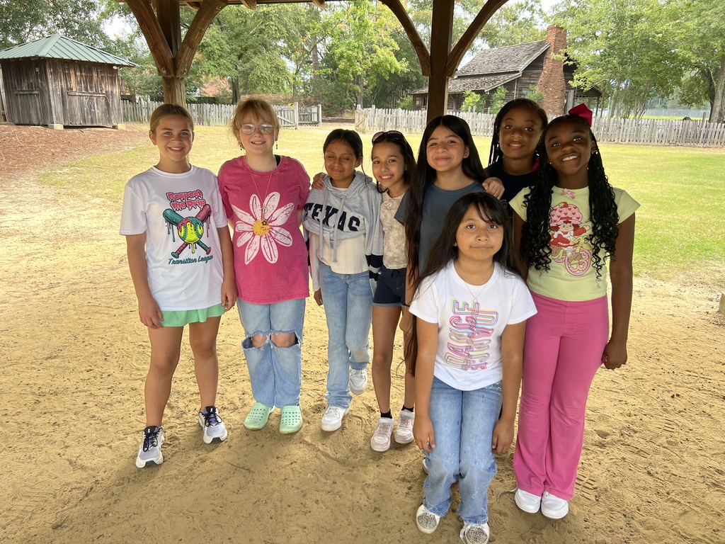 Omega Elementary 5th grade students at Destination Ag.