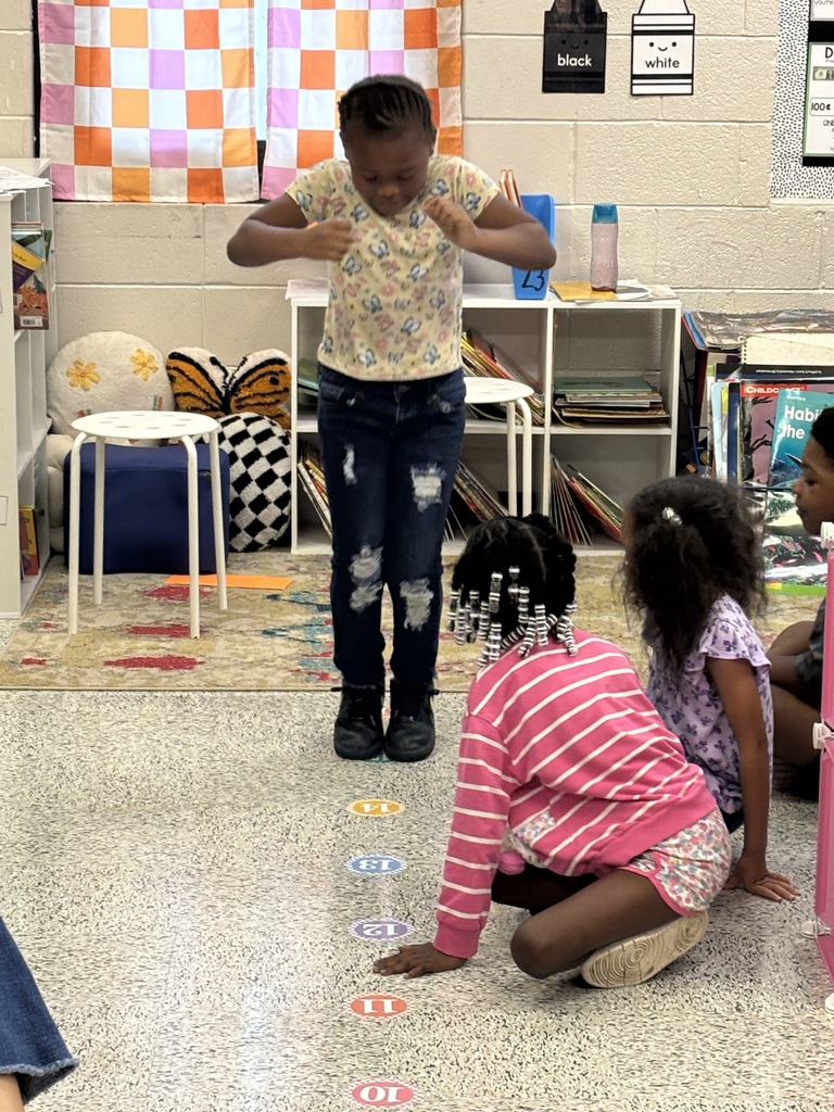 Math is better when you can move with it! ➖🔢 Ms. Leverett’s class brought subtraction to life by hopping along a number line to solve their problems. Learning, moving, and having fun all at once! 📚