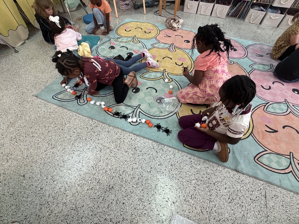 Mrs. Webster and Mrs. Garner’s kindergarteners had so much fun creating and exploring repeated patterns using pumpkins, leaves, skeletons, and spiders! 