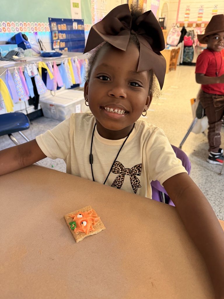 🎃 Happy Birthday, Spookley! 🎉 Mrs. Hess’s class celebrated by reading the book, watching the movie, and making yummy Spookley cookies! 🍪 We also had some spooky learning fun drawing and labeling spiders! 🕷️🕸️