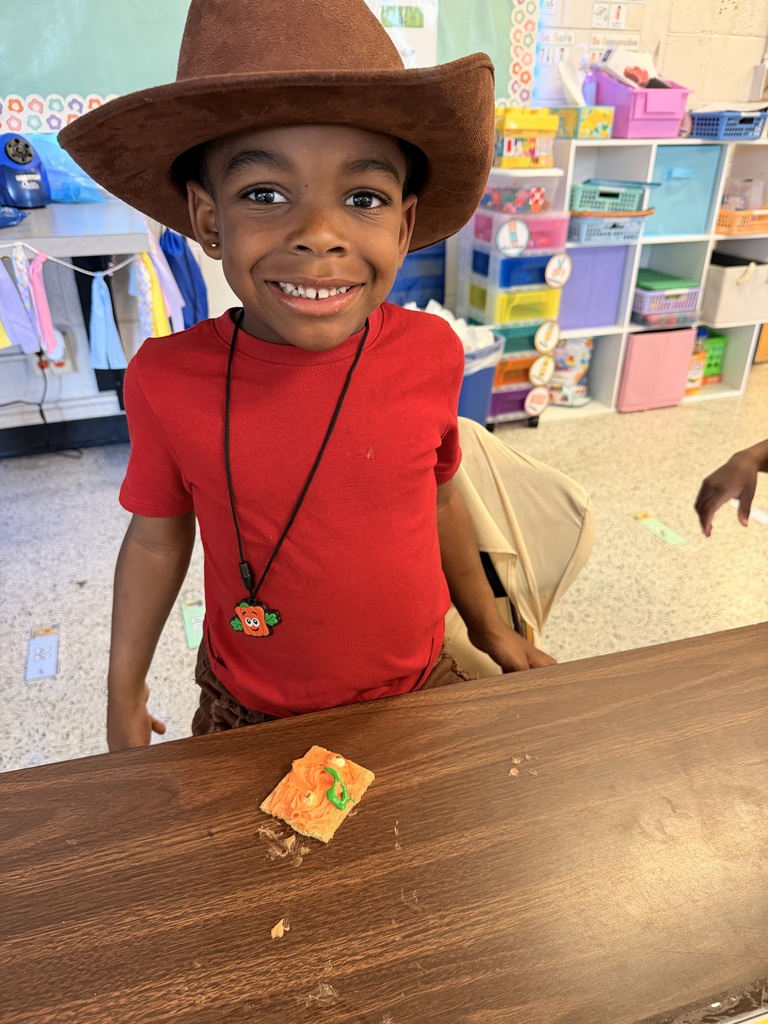 🎃 Happy Birthday, Spookley! 🎉 Mrs. Hess’s class celebrated by reading the book, watching the movie, and making yummy Spookley cookies! 🍪 We also had some spooky learning fun drawing and labeling spiders! 🕷️🕸️