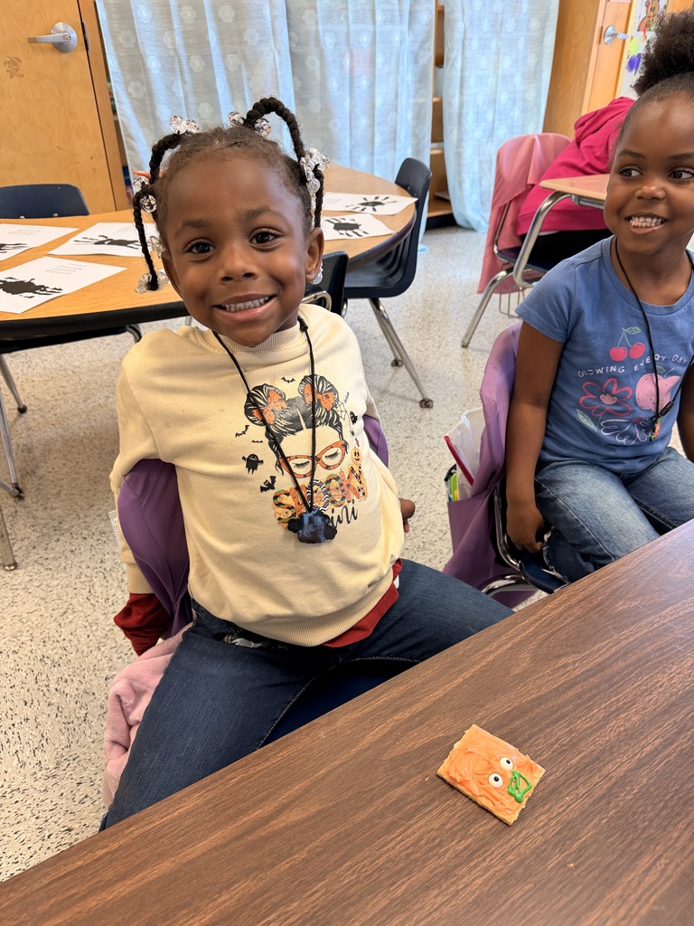 🎃 Happy Birthday, Spookley! 🎉 Mrs. Hess’s class celebrated by reading the book, watching the movie, and making yummy Spookley cookies! 🍪 We also had some spooky learning fun drawing and labeling spiders! 🕷️🕸️