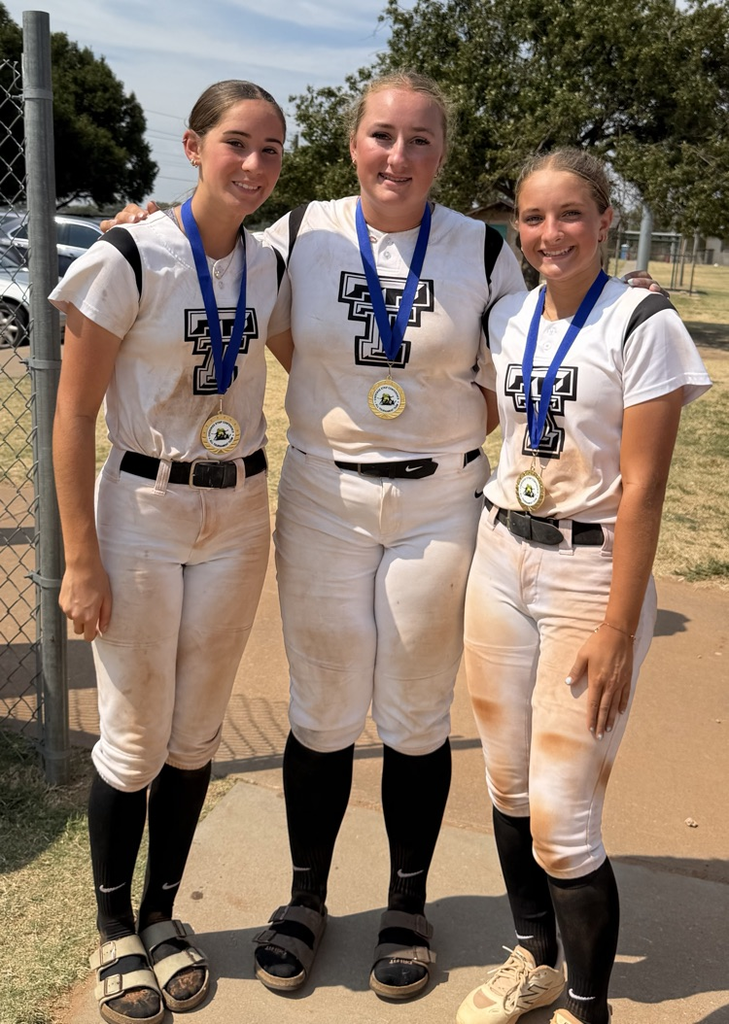 Presley Ging, Ava Helmer, Harper Hargis, Cherokee strip tournament all conference team