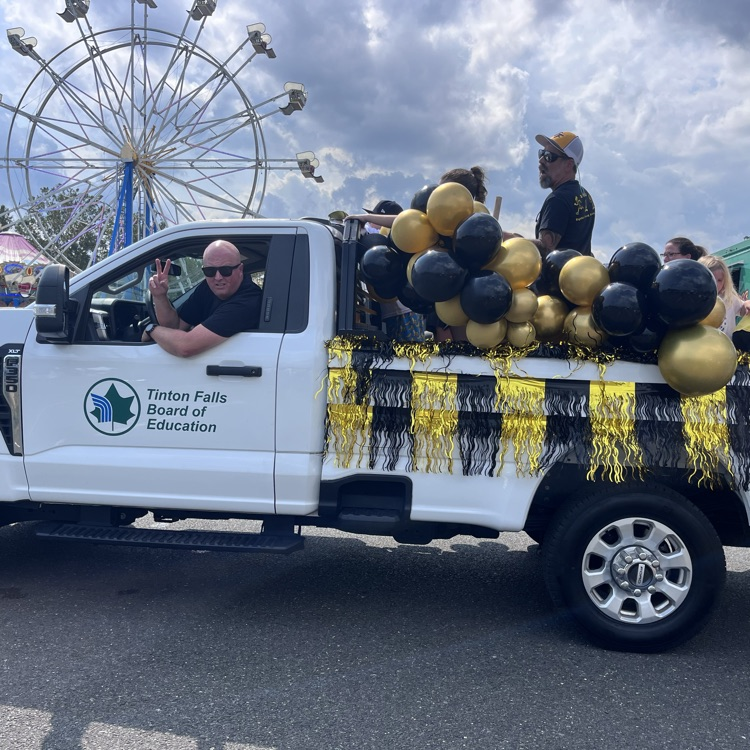 parade float 