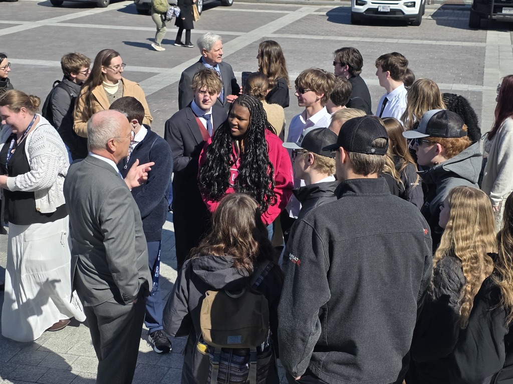 Seniors speaking with Senator Cramer