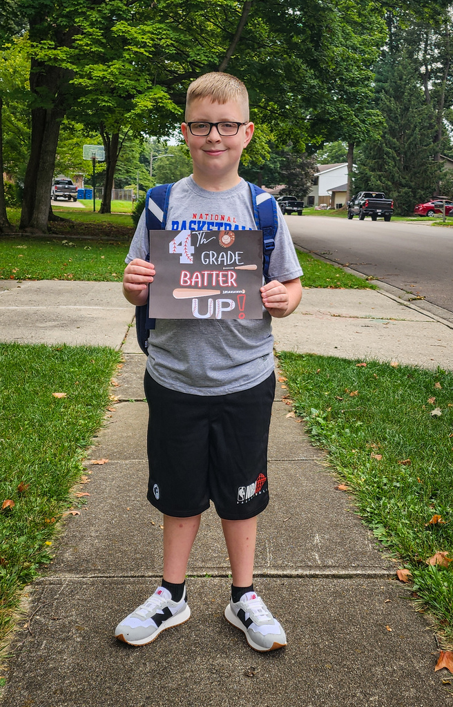 First day of school for students in grades 1 to 5.
