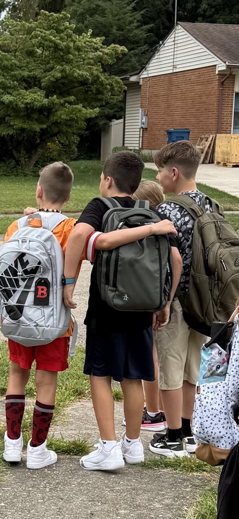 First day of school for students in grades 1 to 6.