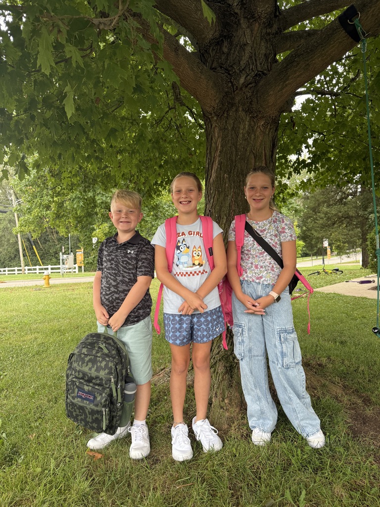 First day of school for students in grades 1 to 6.