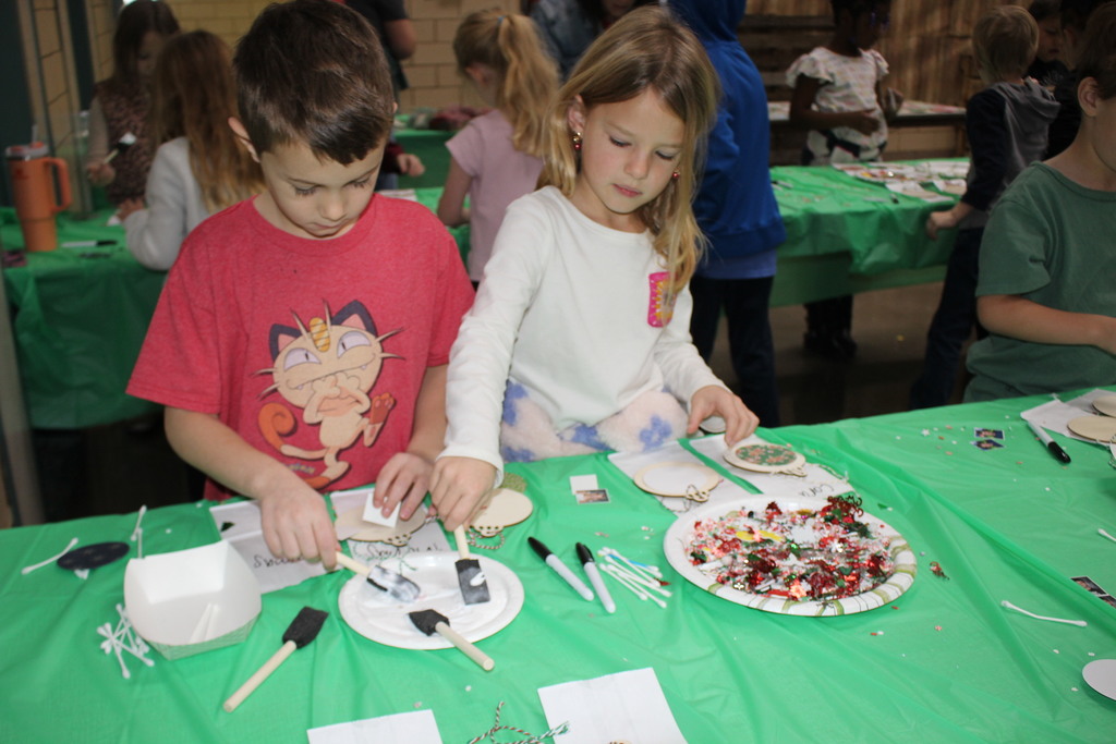Broadway students crafting gifts at the Little Elves Workshop.