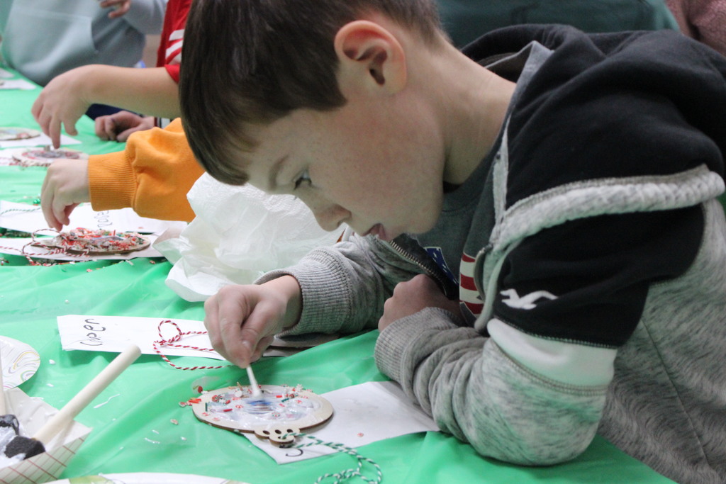 Broadway students crafting gifts at the Little Elves Workshop.