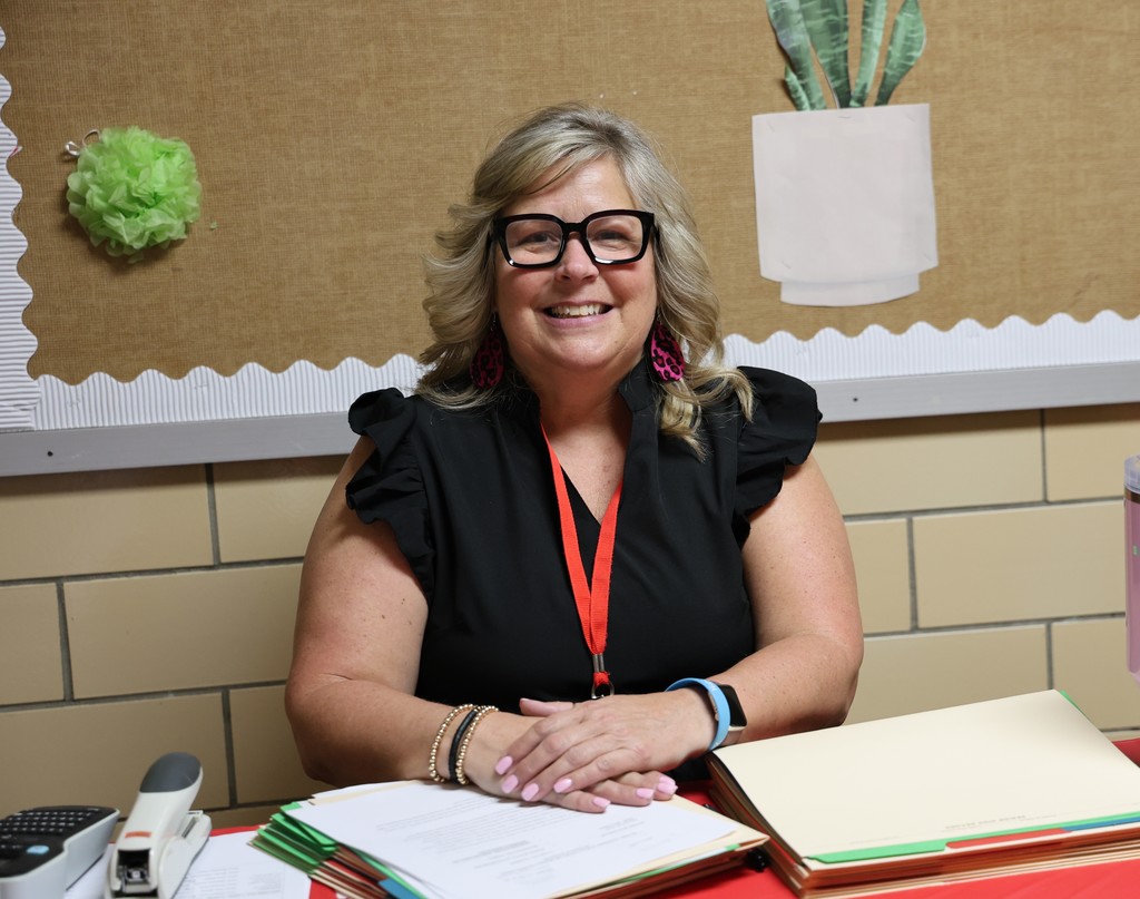 Ms. Jones is ready to say welcome to the new Red Devils.  