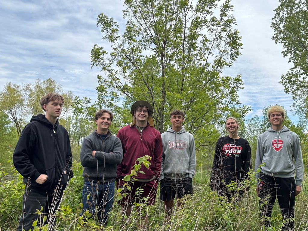 THS students at Stillwater Prairie.