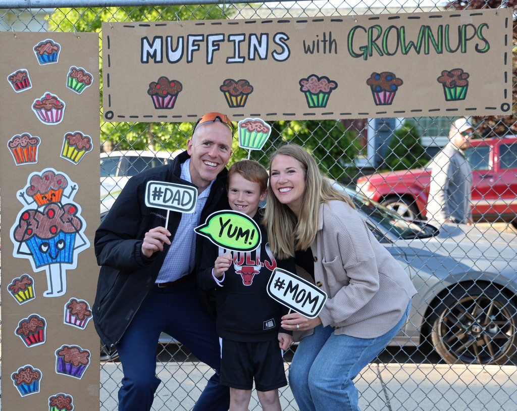 A Broadway family at Muffins in the Morning.