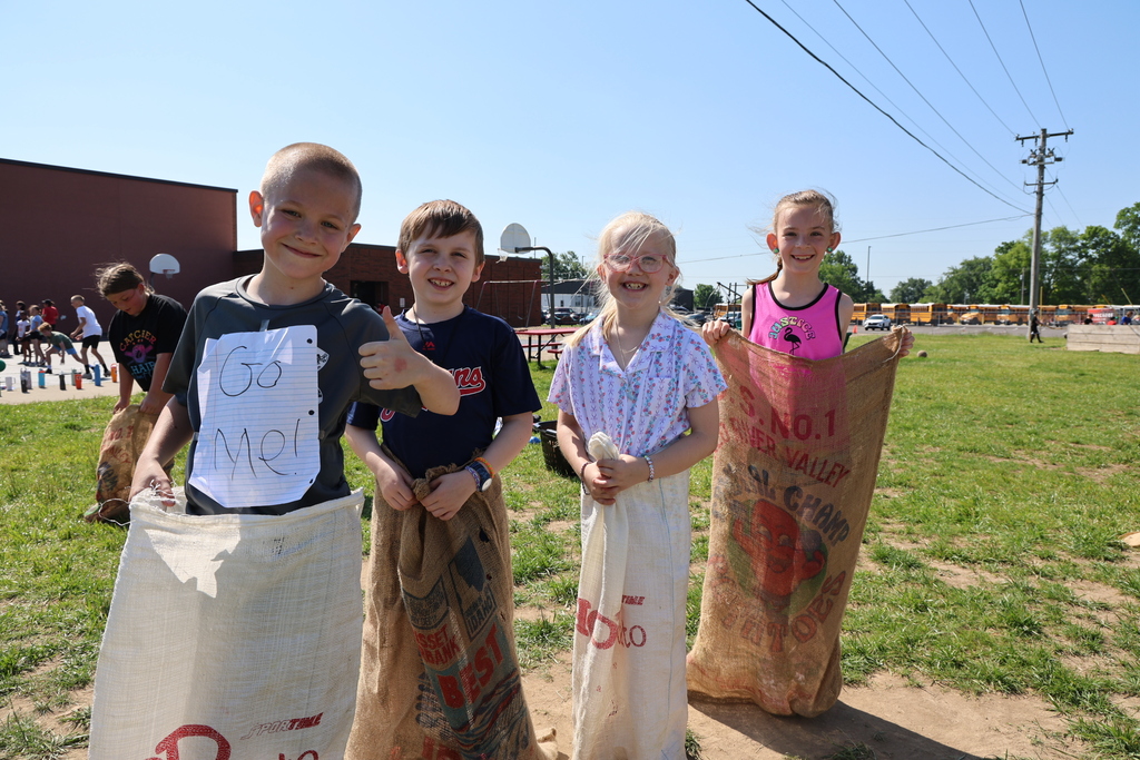 Team is ready for the sack races. 