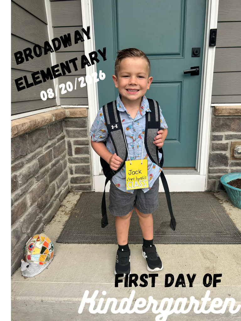 Tipp City Schools students posing for first day photos.