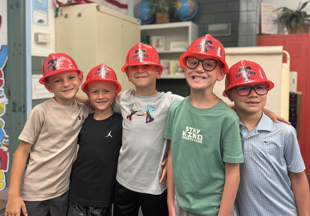 Broadway Elementary students pose with their Tippecanoe hard hat.