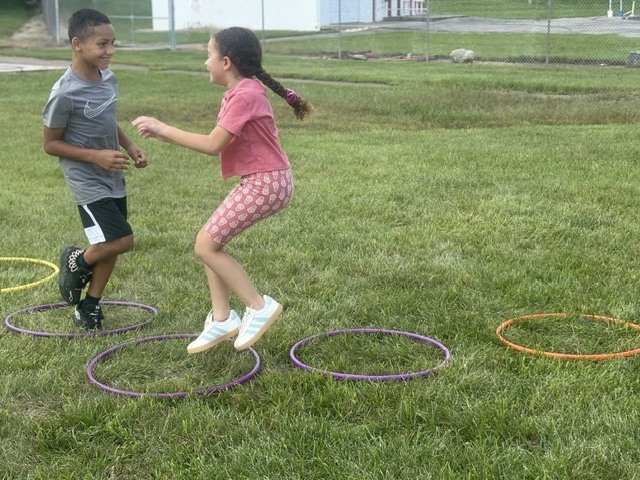 Back to School teambuilding at L.T. Ball Intermediate School where students are engaged in a host of fun activities that require communication and cooperation.