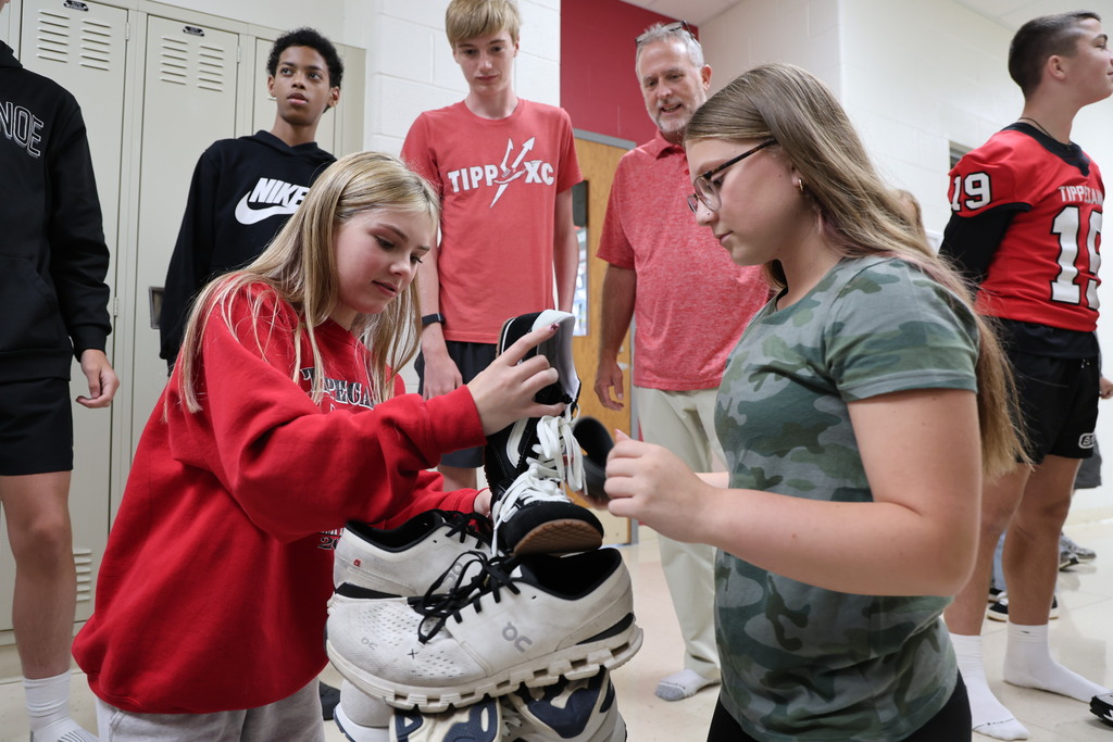 THS students build a tower using their use.