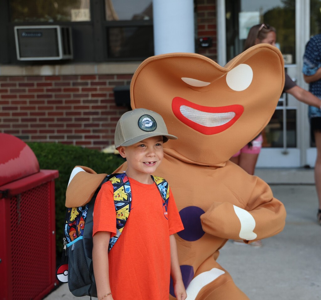 Gingerbread man interacts with a Broadway student.
