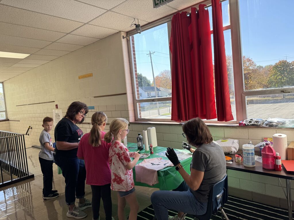 Creating a halloween bat shirt at Broadway.