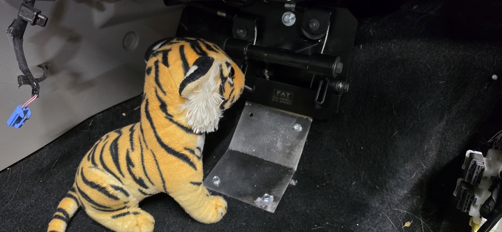 Tank adding pedals on the passenger side 