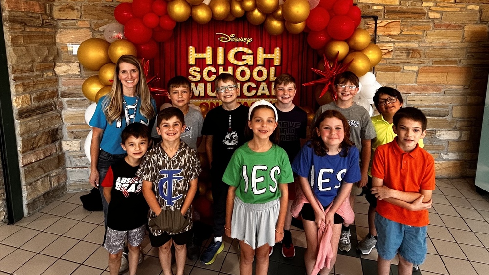 GEMS Students Attend Musical