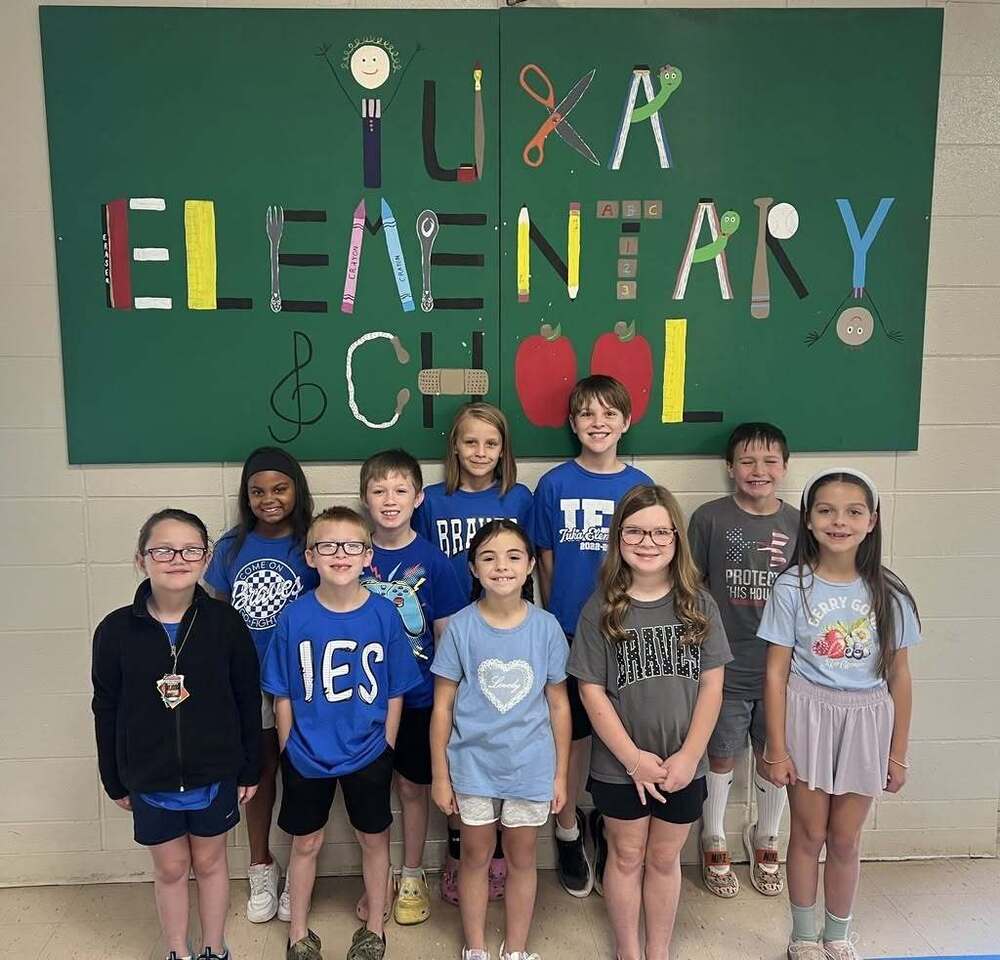 IES Peer Helpers 26-27