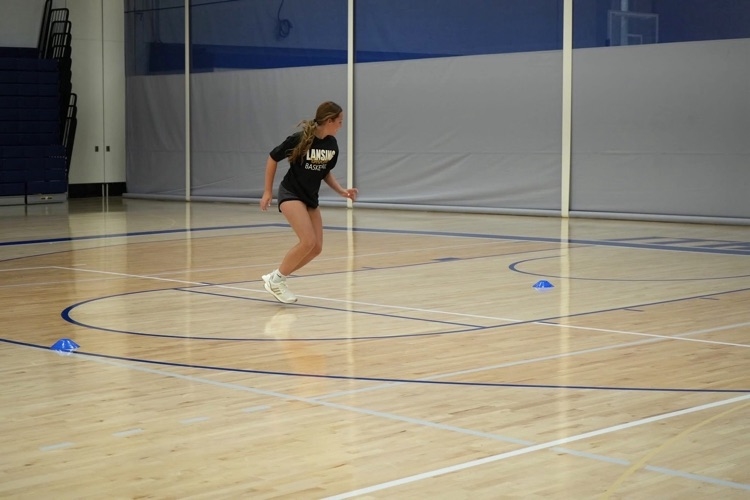 student running in agility test