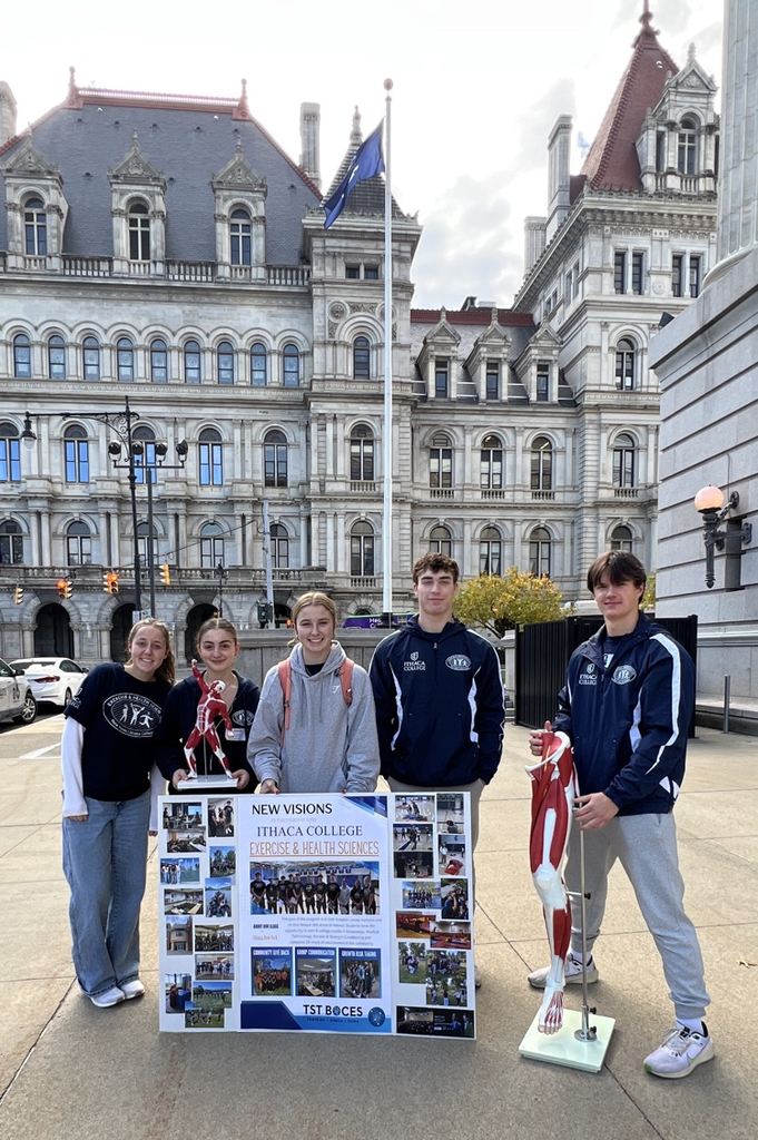 new visions students at the capitol for BOCES Expo day
