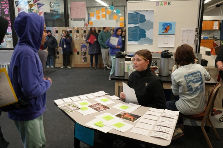 8th graders visiting CTE Programs from component school districts in animal science