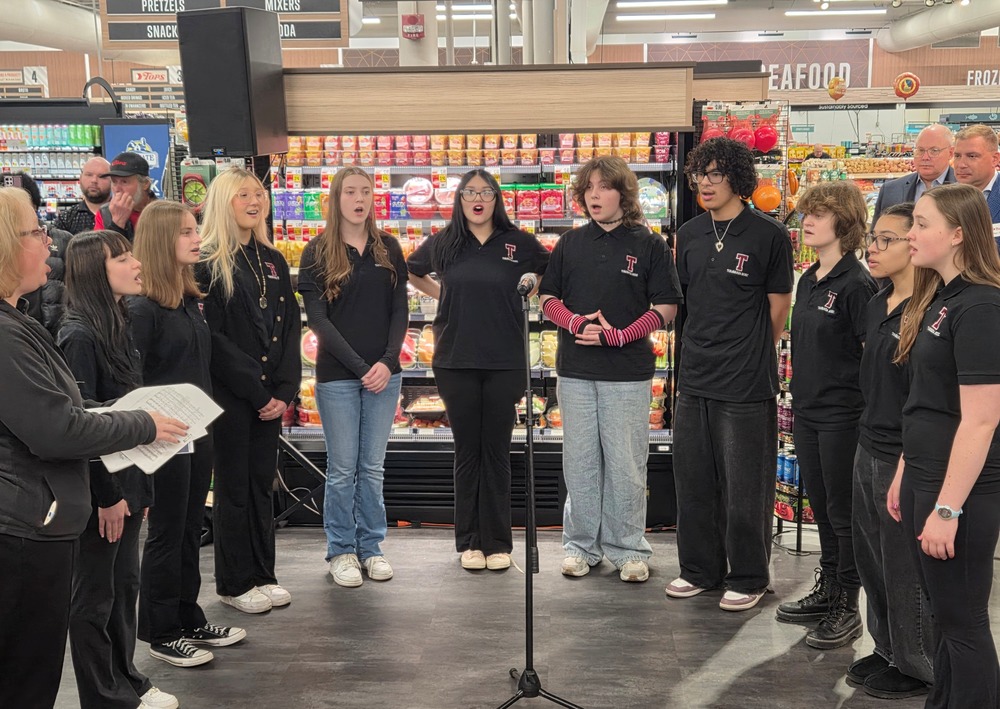 Students perform at Tops