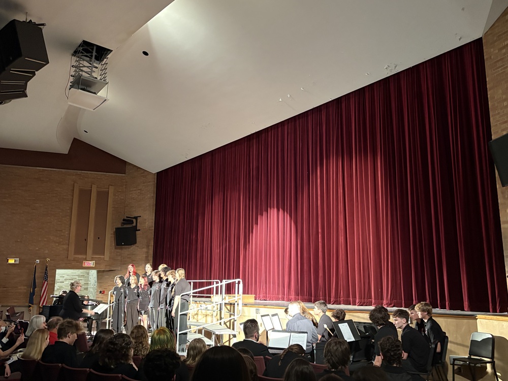 LHS Students perform for Spring Concert