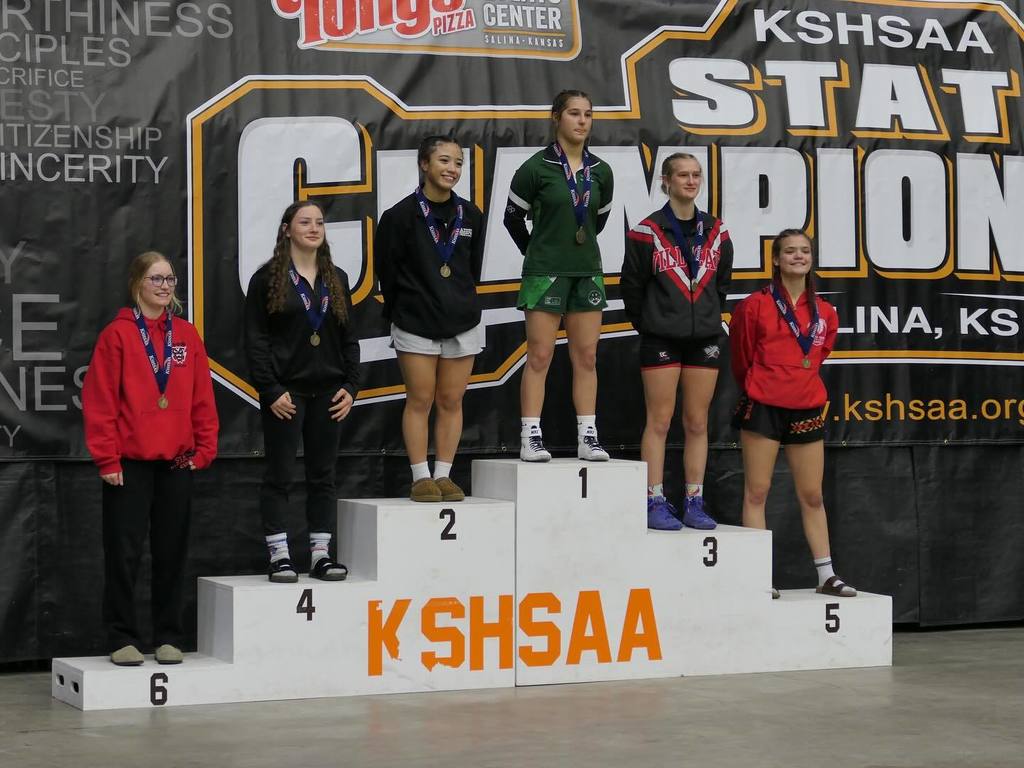 Autumn Wilson stands on fifth place podium spot